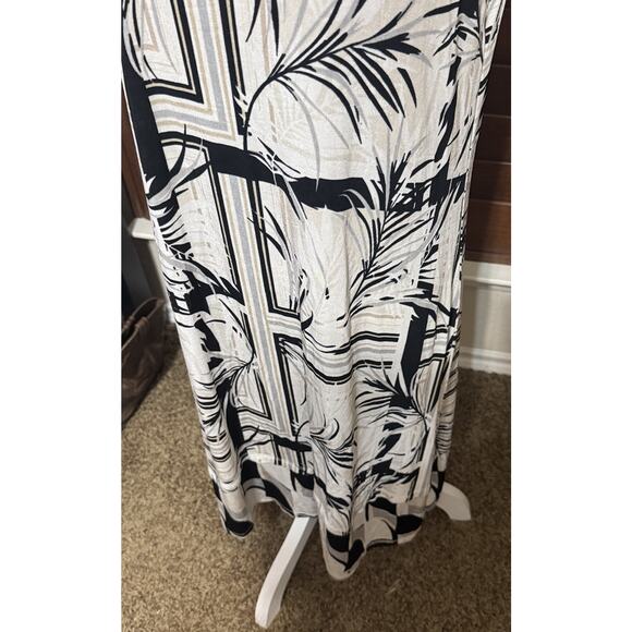 Dana Buchman Travel Anywhere Dress L Tank Slinky Sleeveless Summer Spring MIDI - Picture 3 of 7